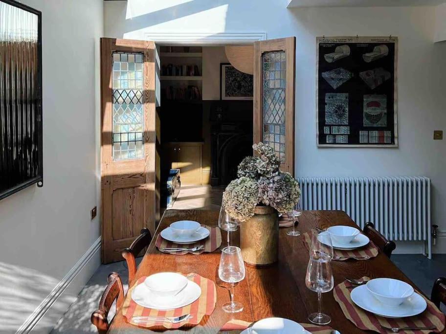 Luxury City Centre Townhouse - Sleeps 6 Chester Zewnętrze zdjęcie